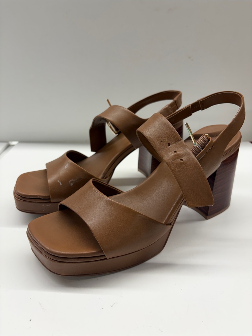 Used 27 Edit Naturalizer Women’s Brown Platform Block Heel Sandals Size 10
